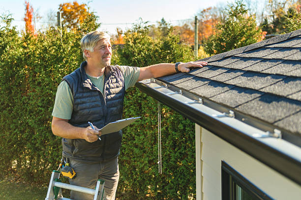 Professional Roof Replacement technician working in Stevinson, CA